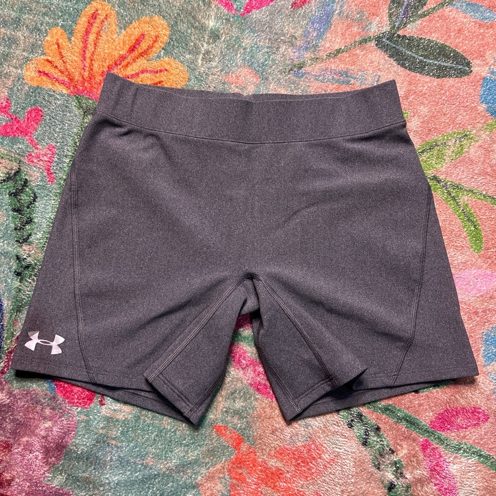 UNDER ARMOR ATHLETIC SHORT - SIZE M